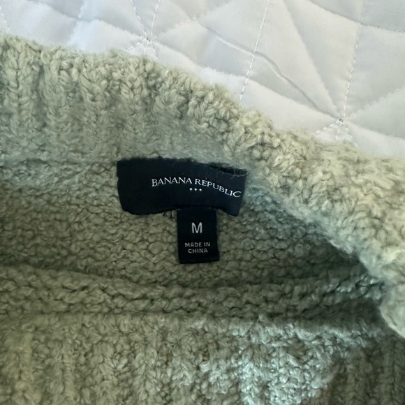 Banana Republic Sage Green Raglan Sweater - Picture 4 of 4